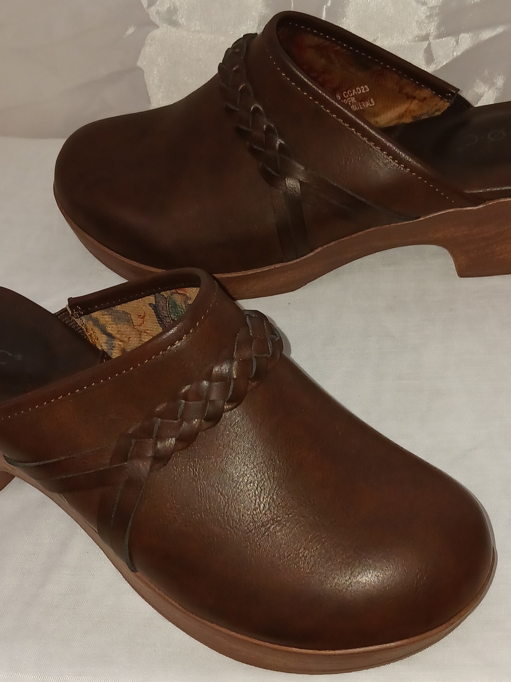"b.o.c." Brown Braided Leather Mule Clogs, 2" Wood Look Heel Size 8M